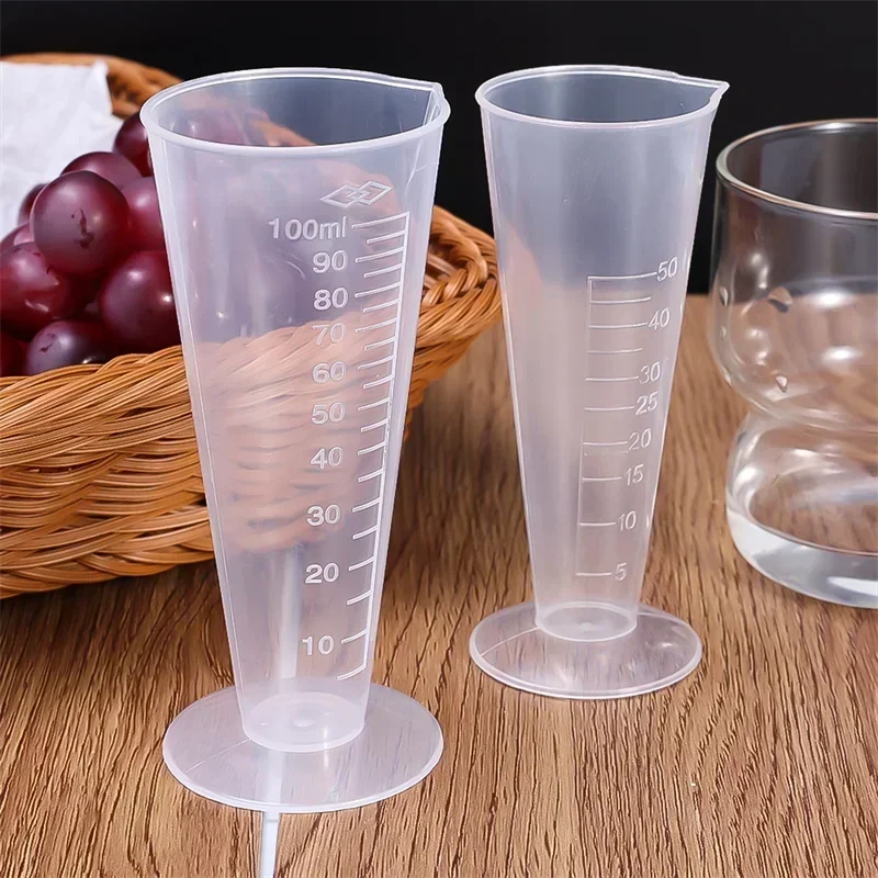 Plastic Triangular Measuring Cup 50ML 100ML Transparent Graduated Cylinder with Scale Pour Spout Kitchen Bar Liquid Container