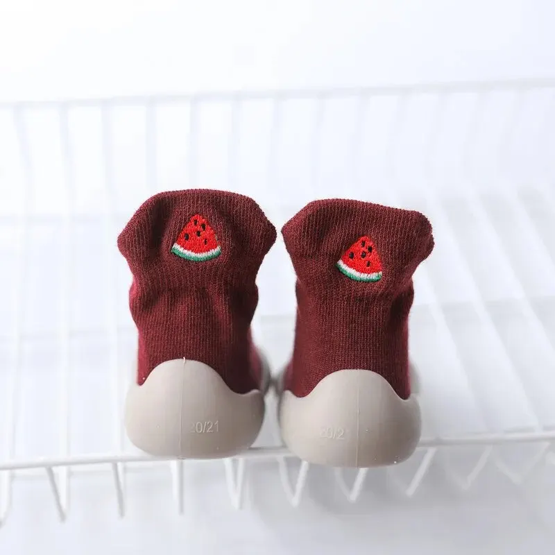 Neonate neonate Cute Cartoon Fruit ricamo leggero High Top Sock Shoes, Toddlers Outdoor confortevole suola morbida antiscivolo