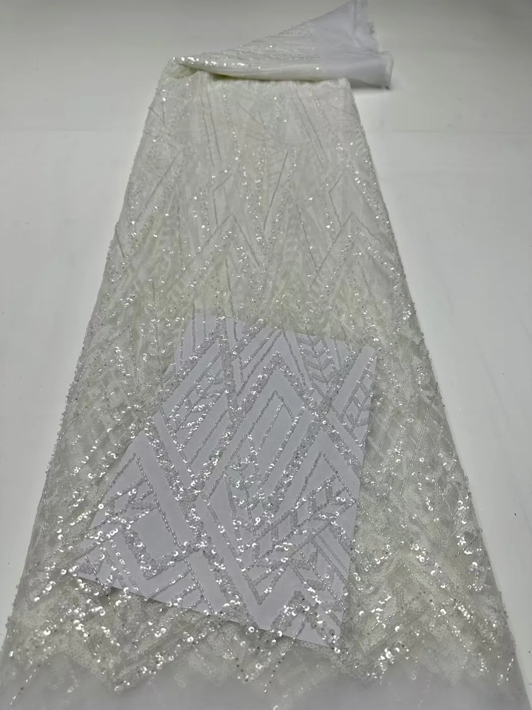 2026 Abito da sposa di moda cucito verde acqua francese con paillettes tulle tessuto di pizzo tessuto di pizzo africano nigeriano di alta qualità