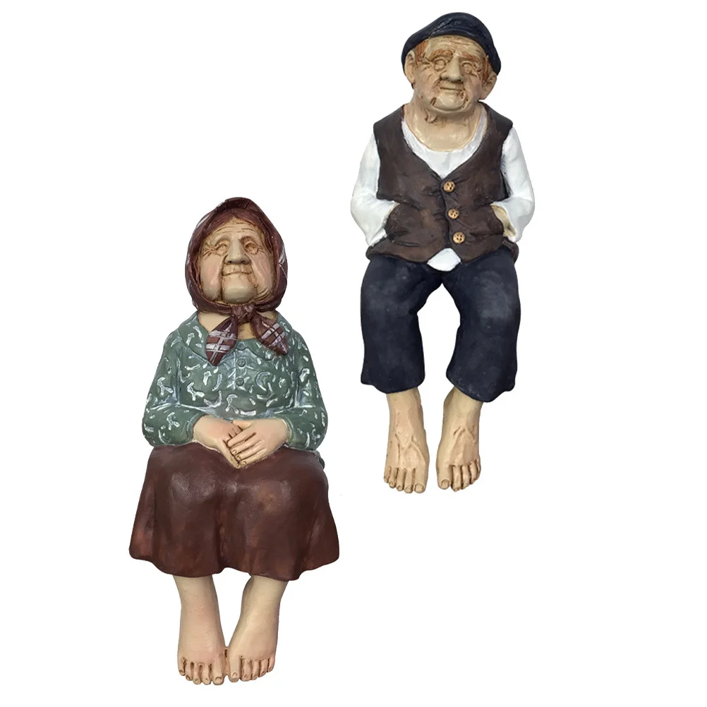 

1Pcs Elderly Couple Resin Statue Romantic Desktop Adornment Decorative Grandparent Resin Ornament Couple Figurines