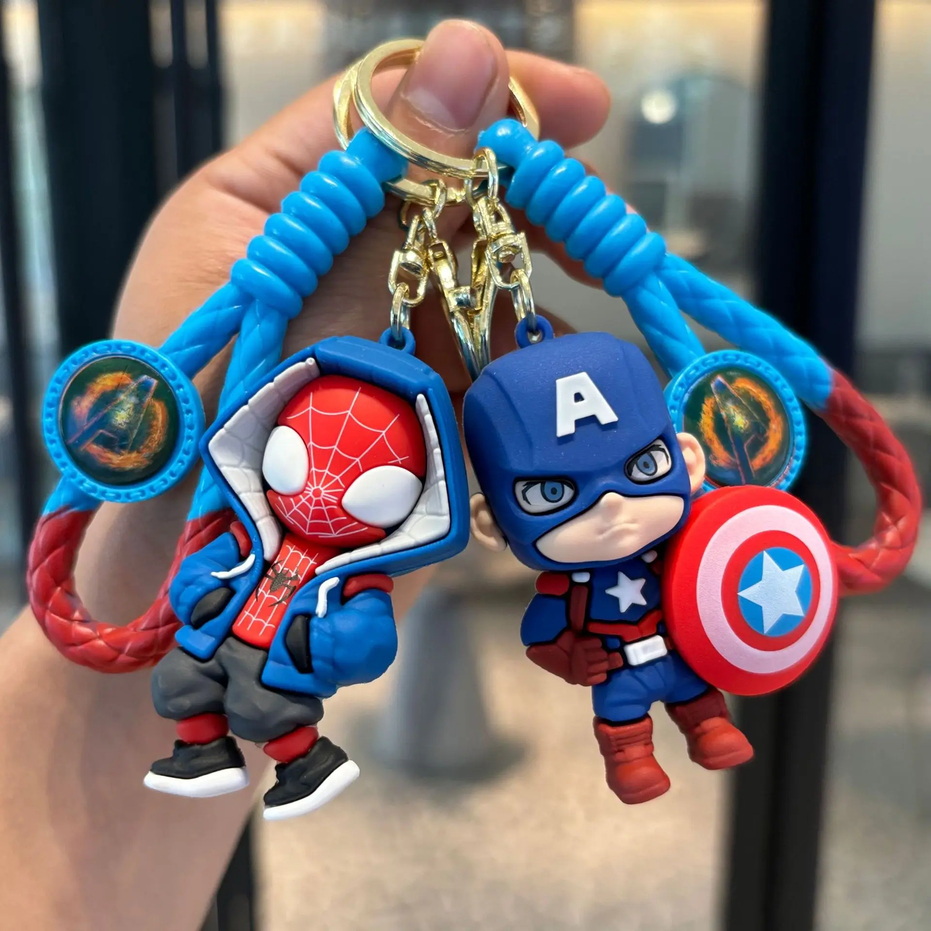 Anime Marvel Cartoon The Avengers Keychain Spiderman Iron Man Captain America Thor Batman Model Keyring Xmas Gifts for Friends