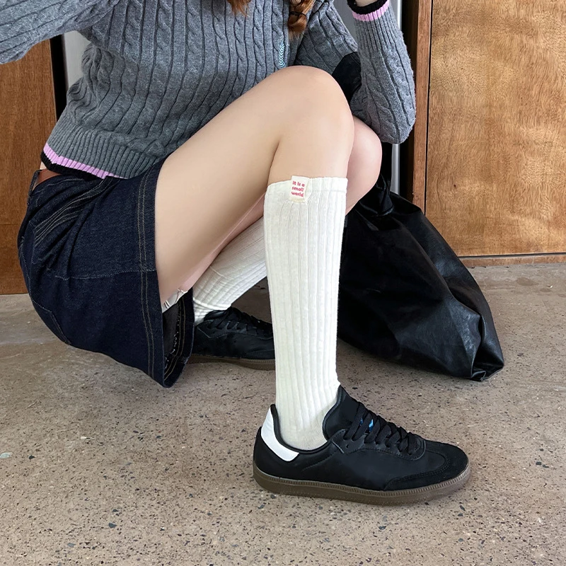 New Women's Stockings New Korean Style Solid Color Casual Knee High Socks For Women Autumn Fashion Street Lady Simple Long Socks