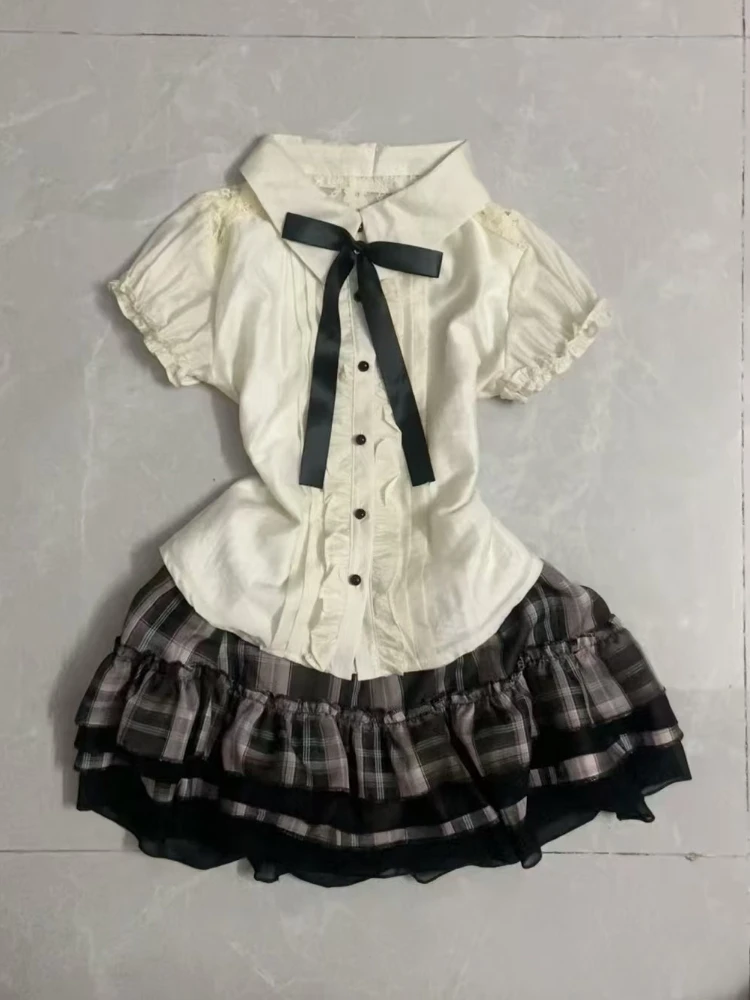 

2025 New Summer Casual Vintage 2-piece Set Women Design Fashion Bow Short Sleeve Lace Tops + High-waist Plaid Short Skirt Suit