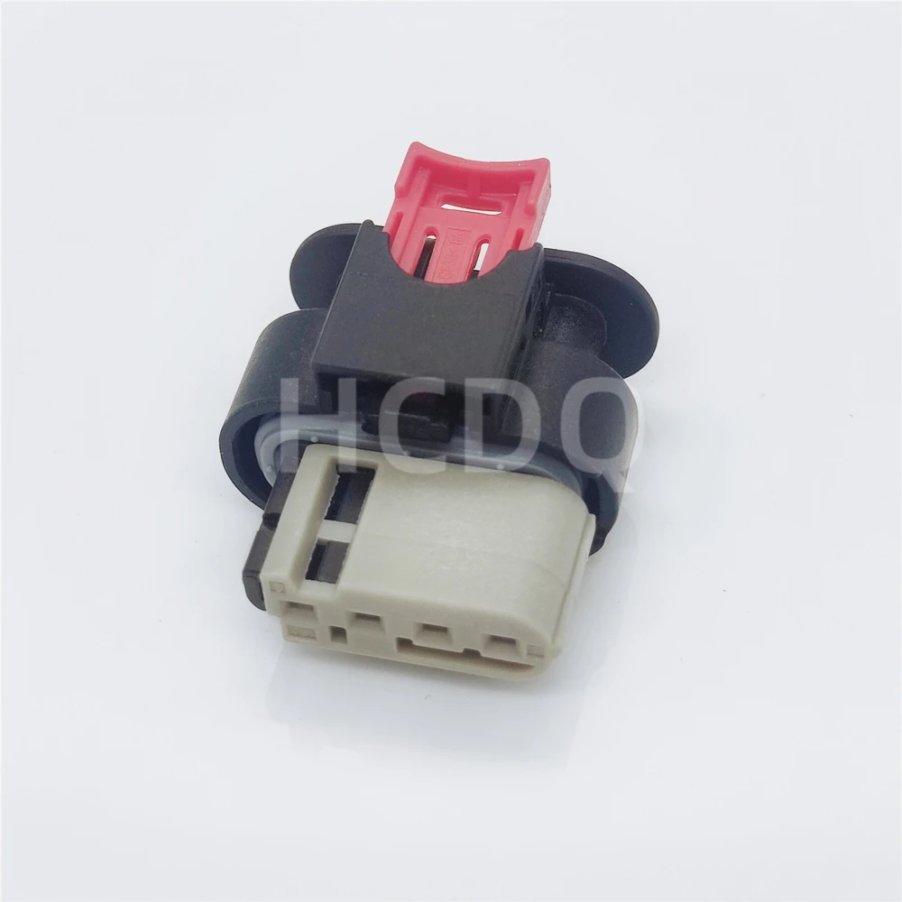 

10 PCS Original and genuine 35126375 automobile connector plug housing supplied from stock