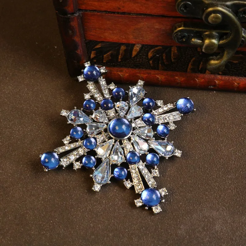 Vintage Blue Rhinestone brooch rhombus elegant temperament shiny brooch ladies jewelry pins party accessories gift