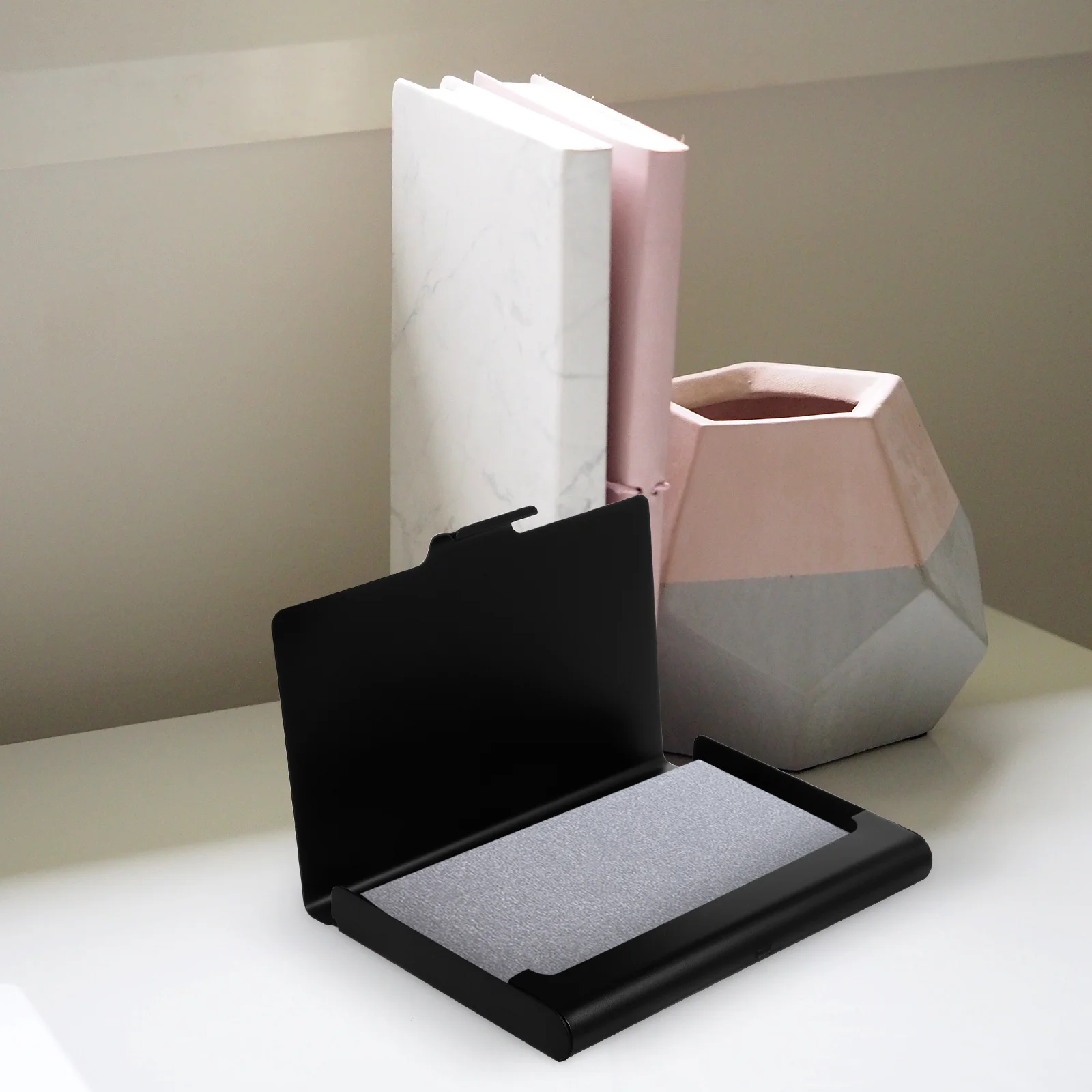 صندوق بطاقات العمل سبائك الألومنيوم المحمولة متعددة الوظائف حامل لمكتب مكتب حقيبة للتخزين بطاقات الزيارة اسم الحاويات