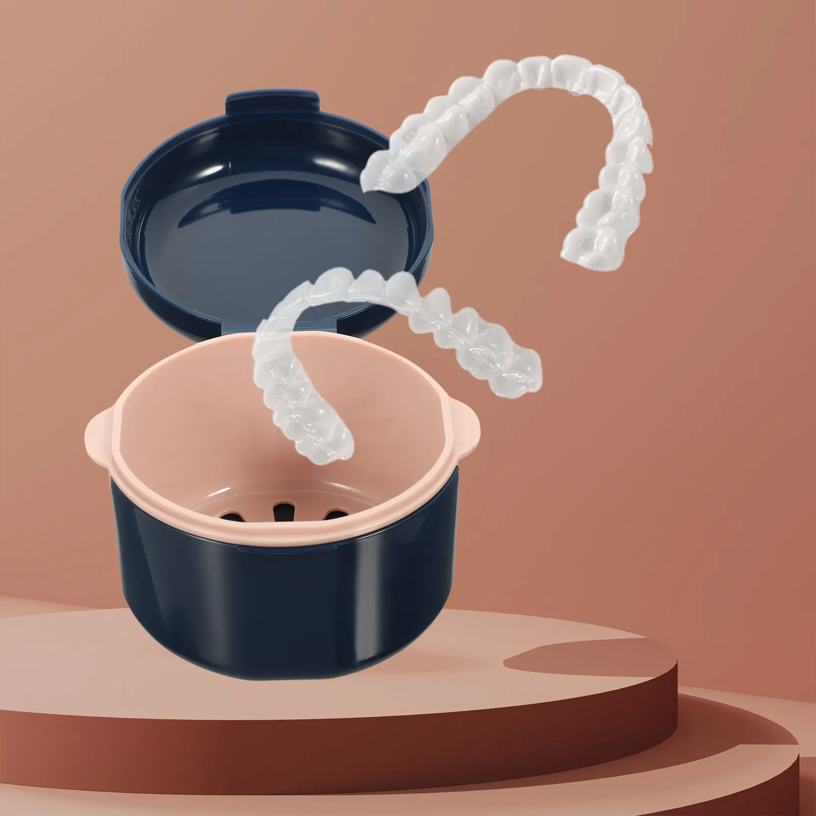 

Portable Denture Case Orthodontic Retainer Case Small Brace Storage Box Breathable Mouth Guard Holder Travel False Teeth