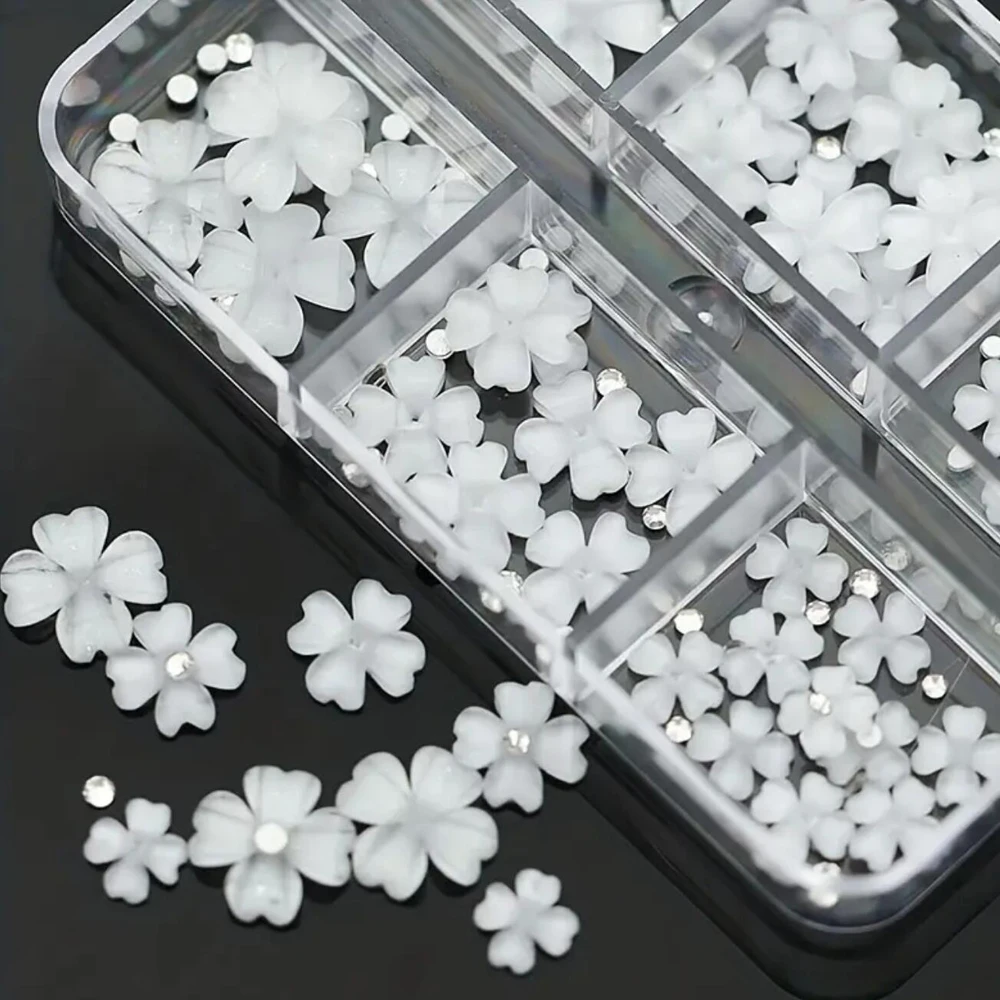 6Grids/BOX Four-leaf Clover Nail Charm With Diamond 3D Mixed 6/ 8/10mm 4-Petals Acrylic Flower Nail Part White Floral Nail Decor