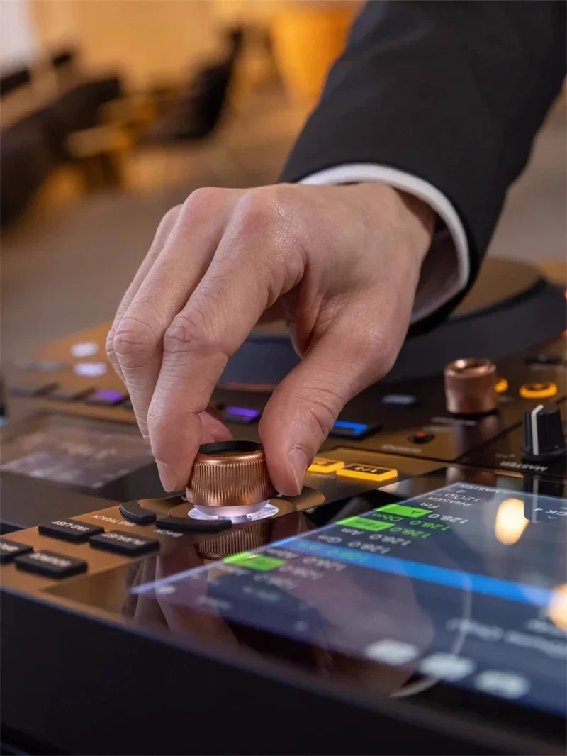 Pioneer DJ OPUS QUAD เครื่องเล่นระบบดีเจออลอินวัน 4 ช่อง Pioneer XZ II