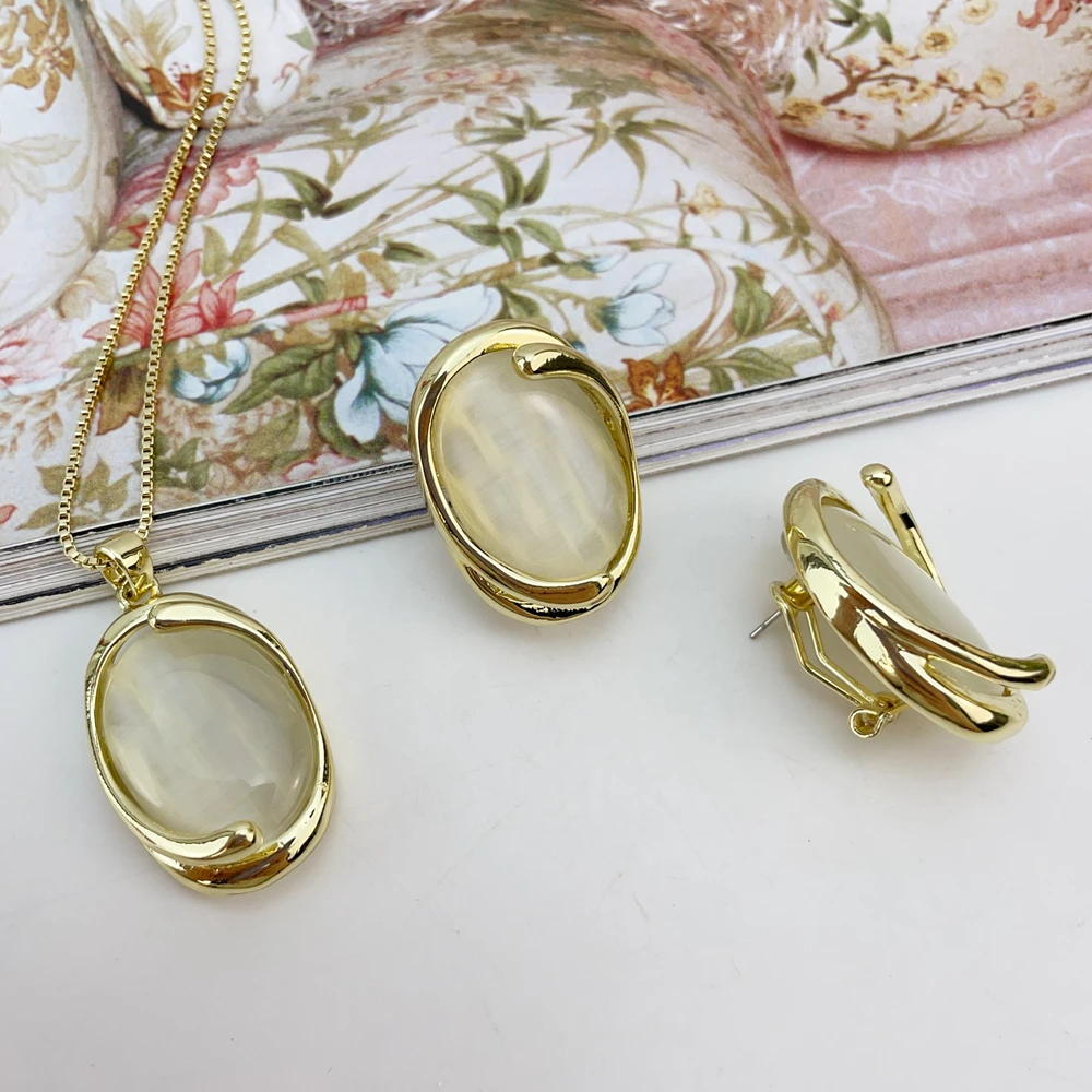 

Latest Golden Colorful Stone Pendant Earrings Dubai Luxury Trendy Jewelry Set for Ladies and Women Earrings Set KY25161