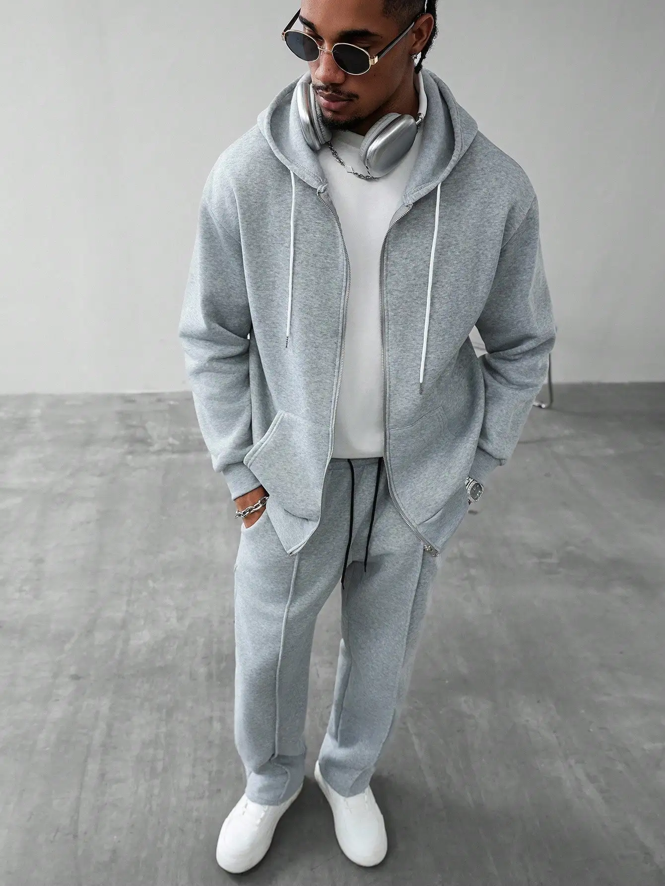 

Мужской повседневный комплект: однотонная толстовка на молнии и длинные брюки с завязками на талии