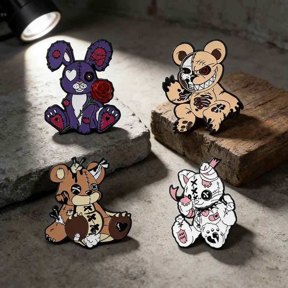4pcs/set Creative Horror Stitching Bear Cartoon Brooches Metal Badge for Bag Clothing Backpack Personalized Decoration Pins Gift