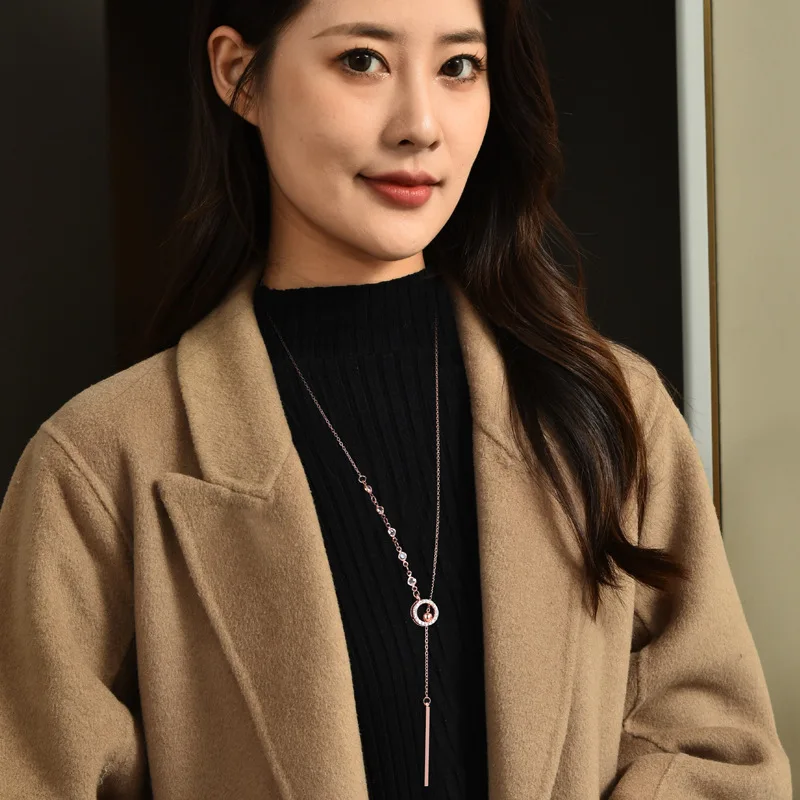 Long Sweater Chain Women's Versatile Simple High-end Autumn Winter Hanging Accessories Fashion Chains Necklace