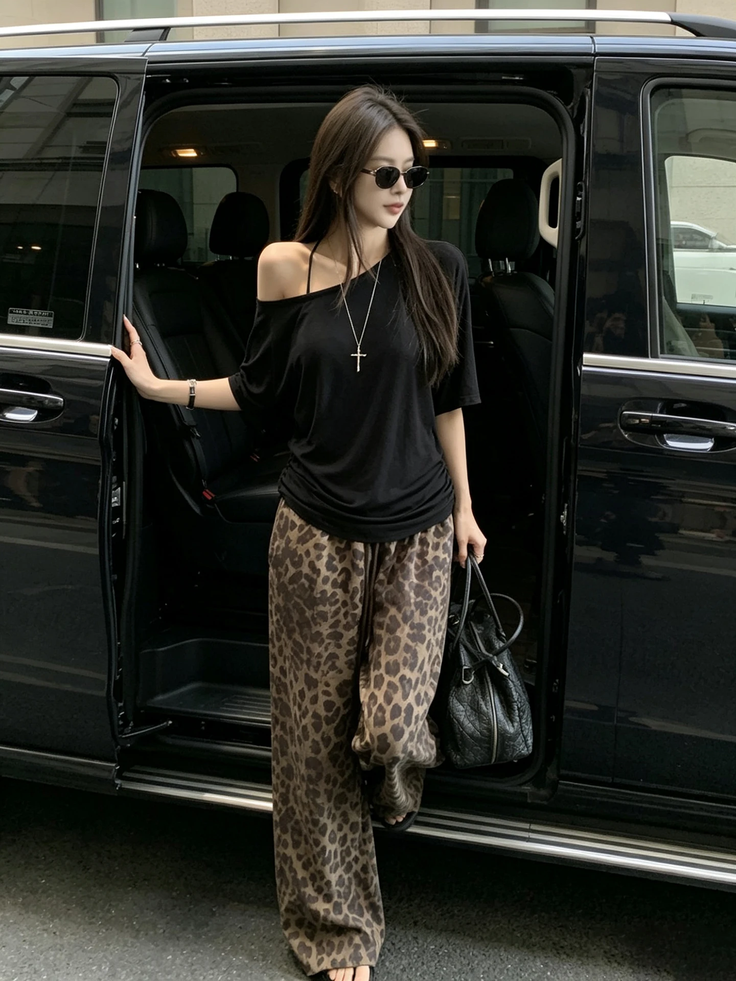 

Pure Desire Spicy Girl Style Slant Shoulder Top Bottoms Set Women Summer Slimming Design T-Shirt Leopard Print Wide Leg Pants
