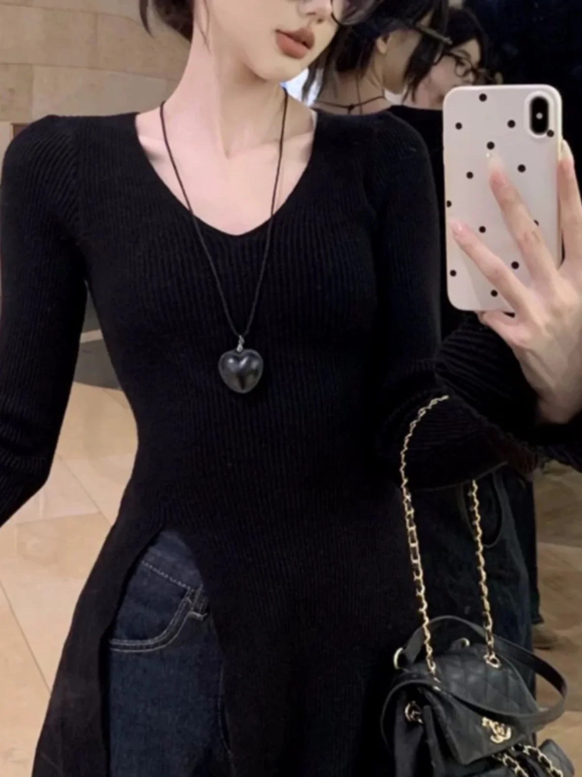 

Women's Knitted V-Ne Bell Sve Top Spring 2026 New Waist-Cinching Asymmetrical Split Long Sve Casual Sle Knitwear