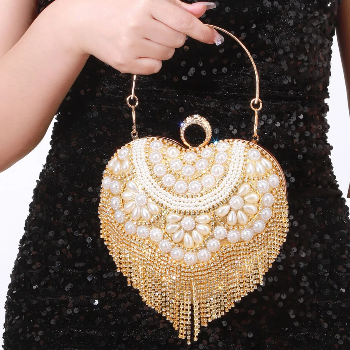

Retro Heart ape Pearl Rhinestone Tassel Evening Bag Handheld Women's Dinner Par Purse Small Size Hard ell Daily Use