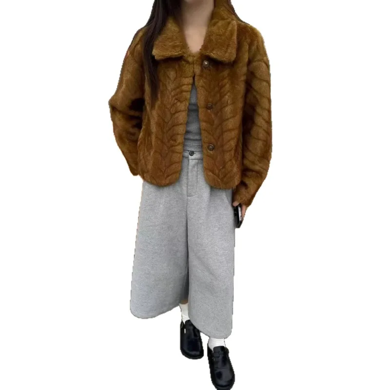 2026 Autumn Winter New Gold Leaf Mink Advanced Temperament Foreign Style Thickened Warm Fur Integrated Top Women Imitation Fur