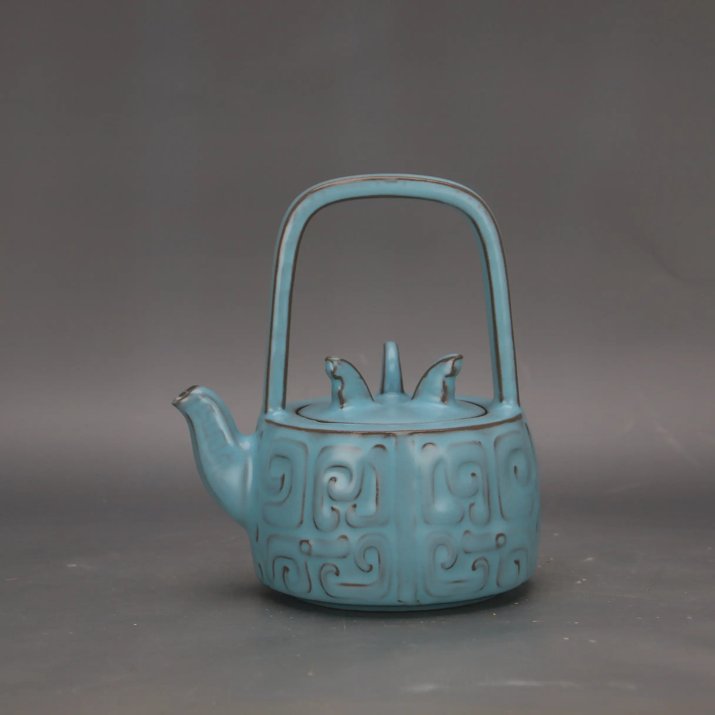 Song Dynasty Ru Ware Qingliang Temple Celadon Ice Crackle Melon Ribbed Ewer Vintage Porcelain Home Decor