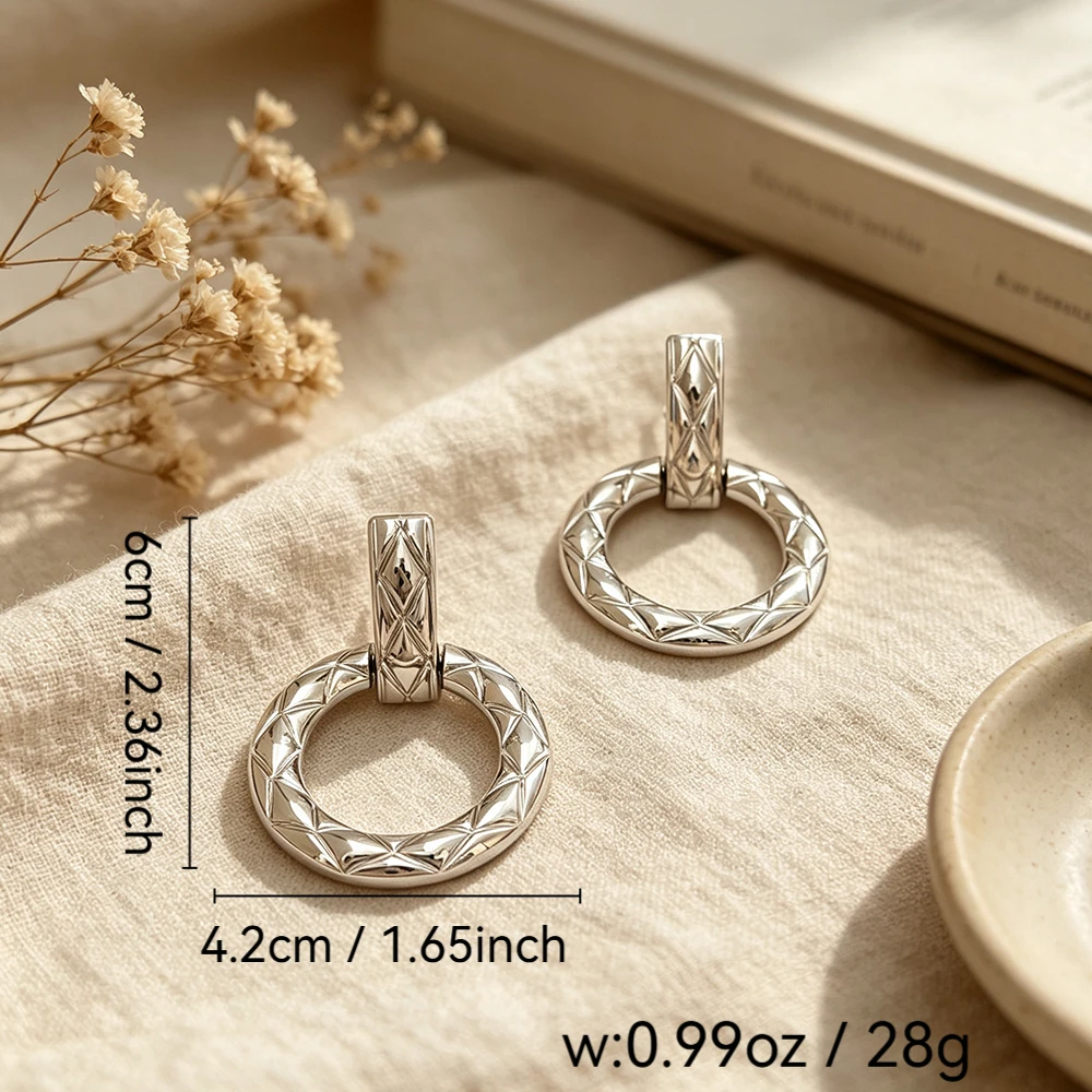 Rhombus Pattern Embossed Double Ring Pendant Earrings, Bright Silver Double-Layered Circular Metal Ear Clips, Everyday Style Accessories