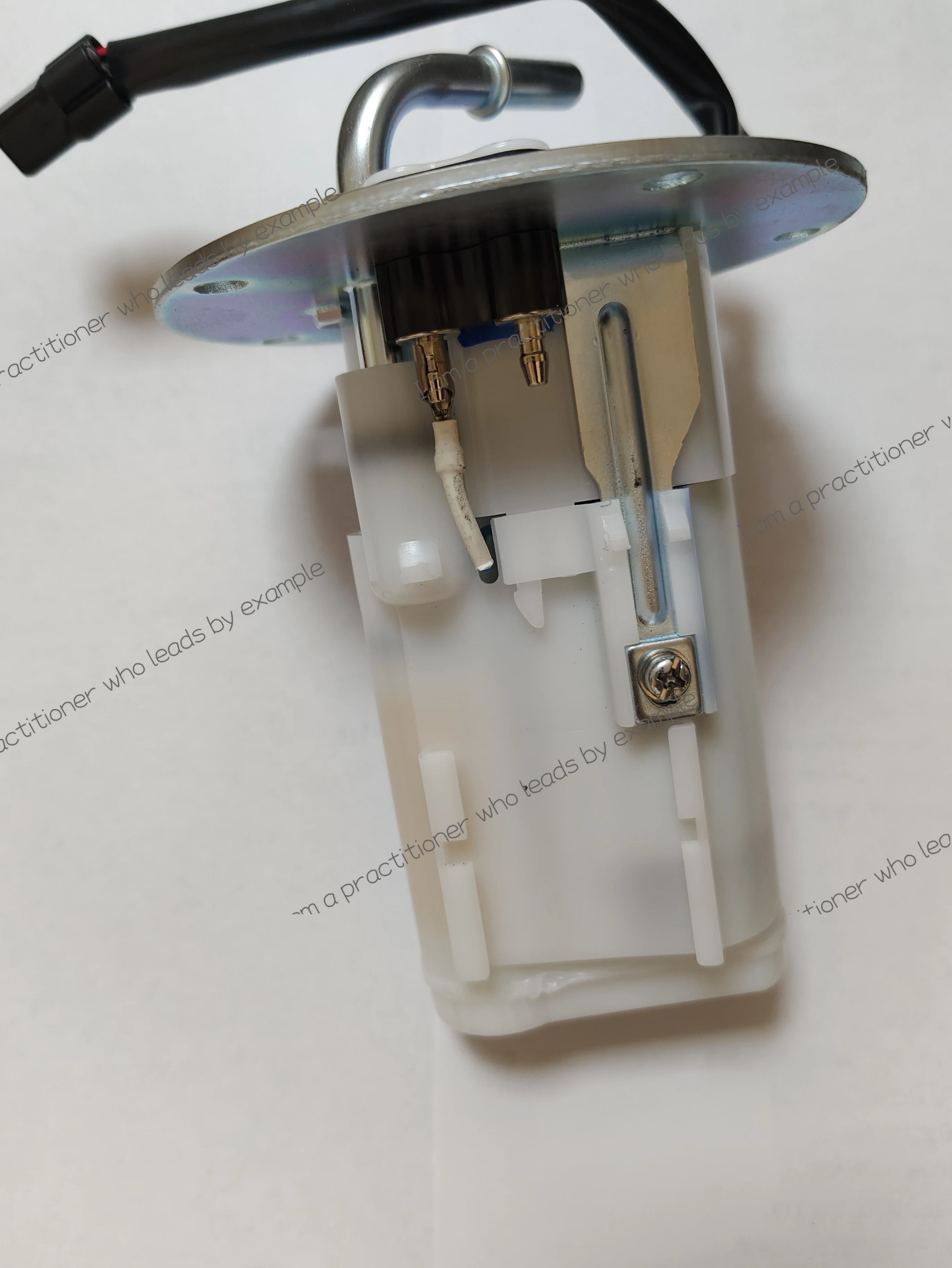 Suitable for Kawasaki Ninja Z250 Z300 Z400 Ninja650 ER6N/F ZX-4R fuel pump