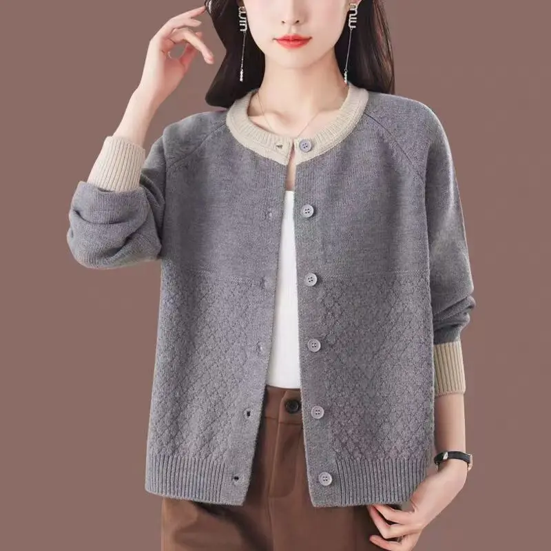 Abbigliamento da donna Moda All-match Cardigan patchwork solido Autunno Inverno Nuovo casual Allentato O-Collo Maglioni con bottoni Lady Top corto