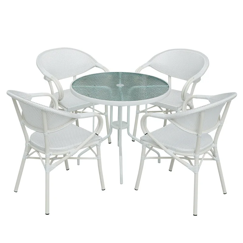 Combinación de mesa y silla blanca de ratán para patio y balcón al aire libre personalizable