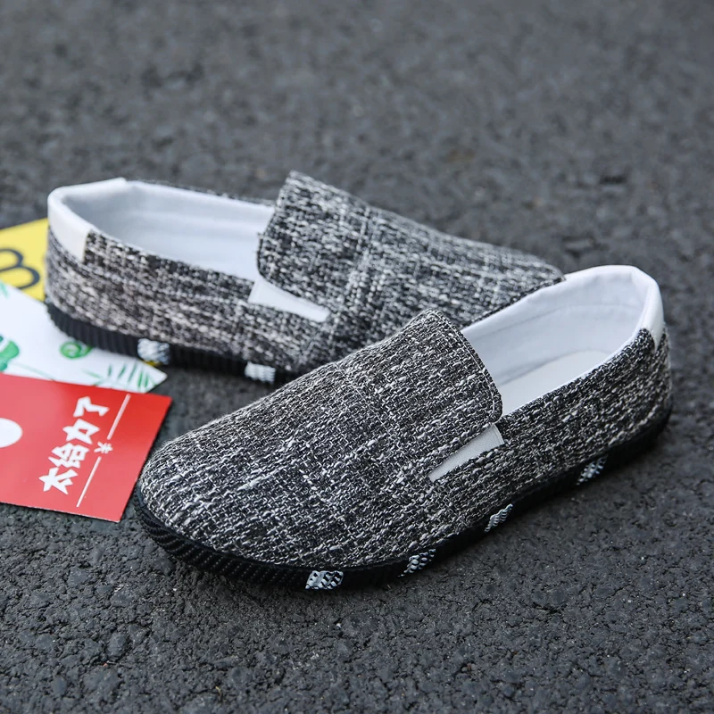 

Men's Fashion Loafers 2025 Summer Canvas Shoes Breathable Lightweight Casual Shoes Lazy Soft Soled Trendy Casual Single Shoes