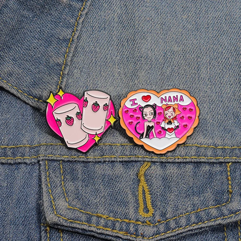Creative Strawberry Love Cat Brooch Cartoon Pattern Animal series cat lovers Alloy drip oil brooch