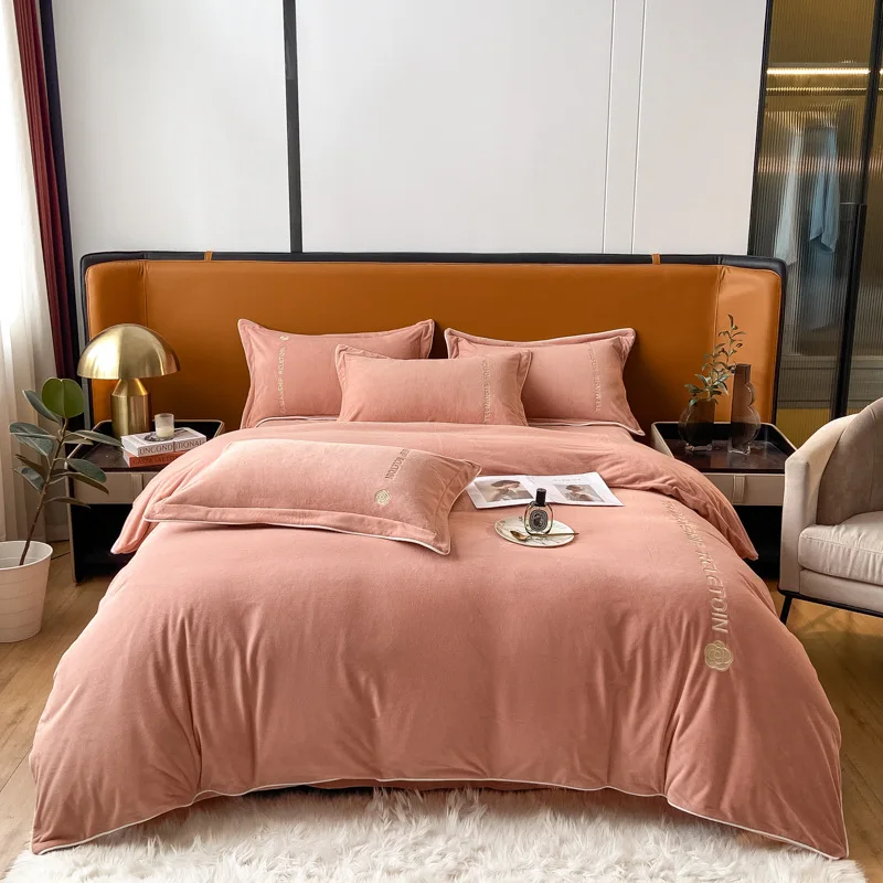 

Class A High-gram Heavy Bed Four-piece Set Encrypted Thickened Baby Velvet Light Luxury Embroidered Bed Sheet Quilt Cover