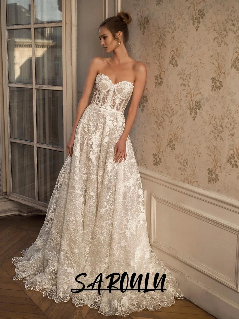 

Exquisite Lace A Line Bridal Gown Sweetheart Neck Open Back With Intricate Floral Patterns & Flowy Train Premium Wedding Dress