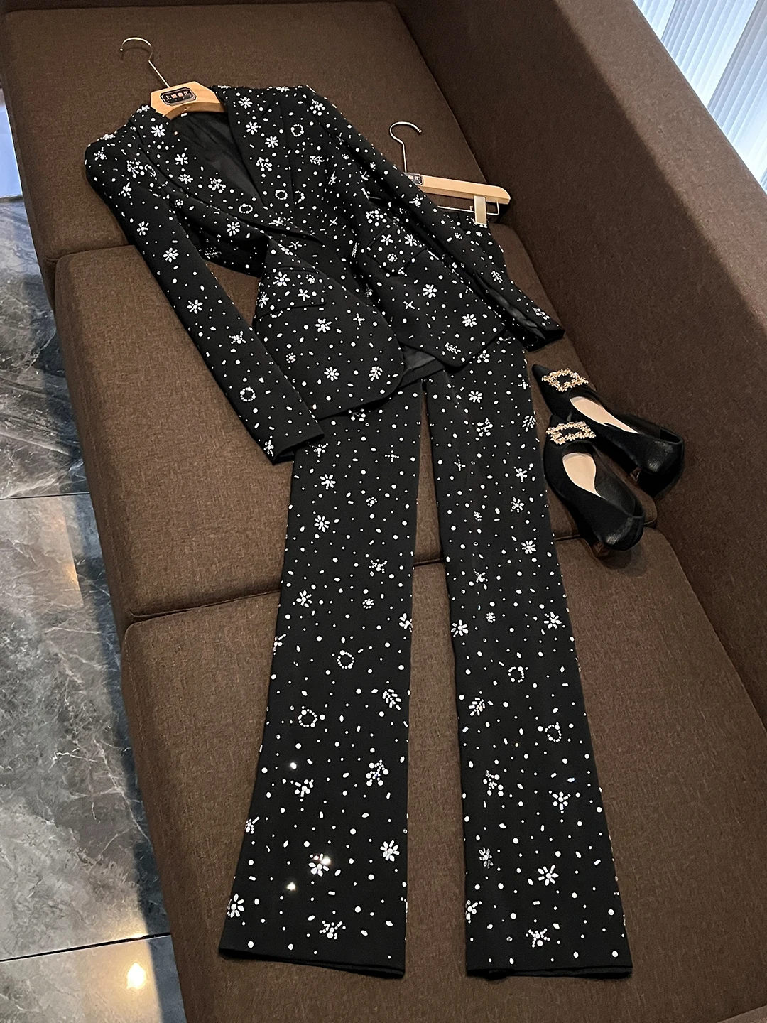 

Зимний тяжелый блестящий длинный костюм, комплект из джата с широкими брюками X230, модная женская рабочая одежда из полиэстера