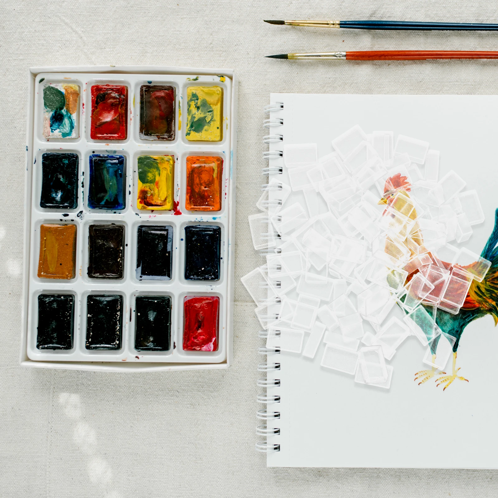 100 قطعة من حاويات الطلاء بالألوان المائية الصغيرة المقاومة للتسرب أكواب طلاء السفر المحمولة مقالي فارغة للرسم في الهواء الطلق الغواش الأكريليك