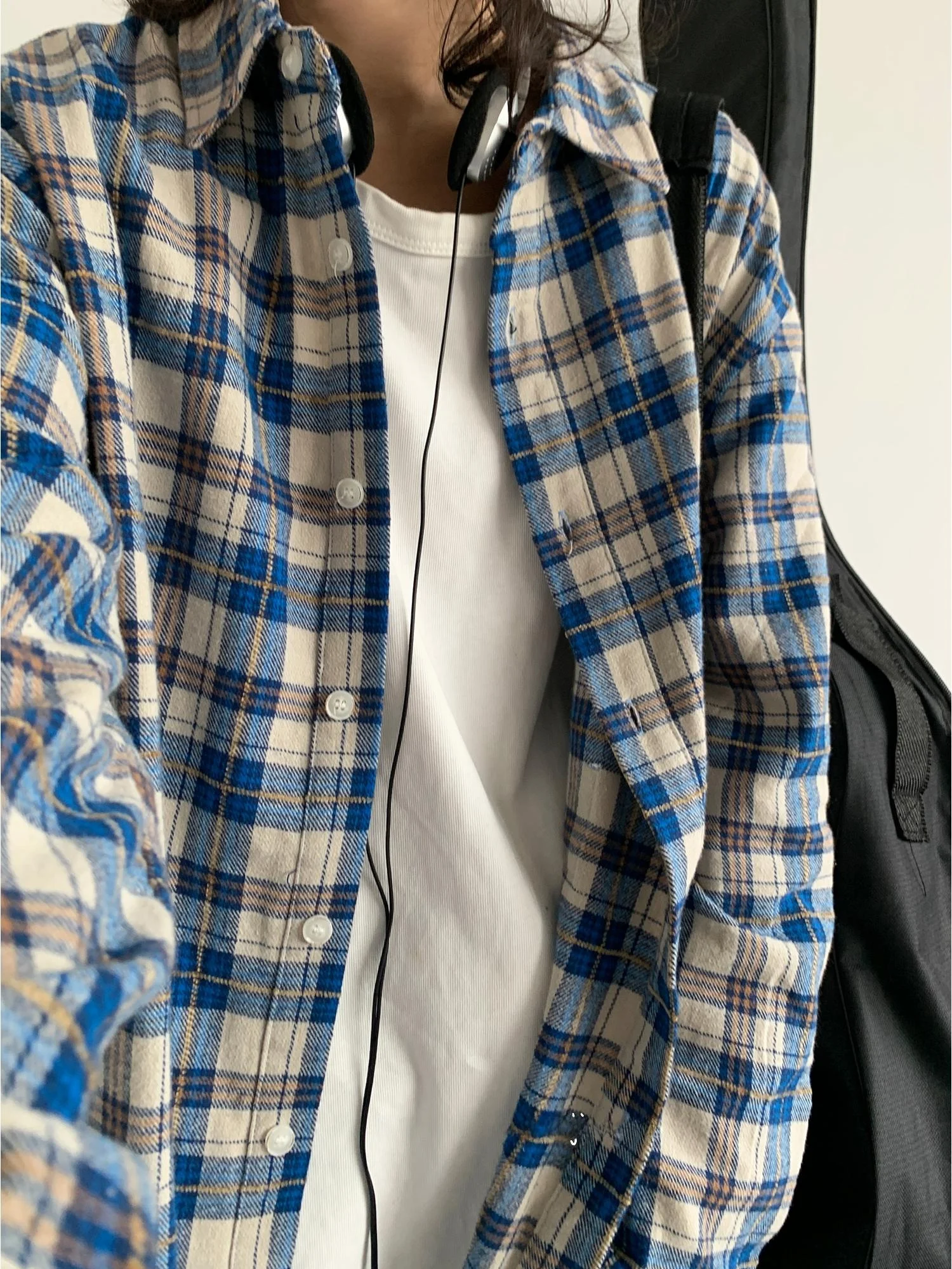 

Весенняя новинка: мужская рубашка в клетку, повседневная, свободного кроя, винтажная, в японском стиле, на пуговицах, классическая длина, молодежная мода