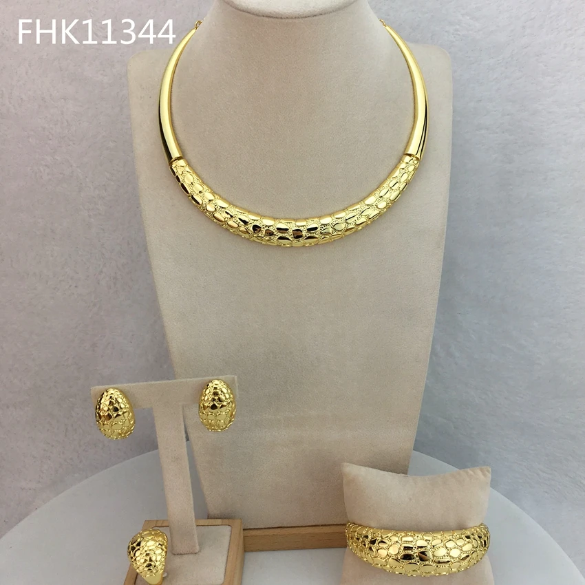 

Classic Jewelry High Quality Dubai Jewelry Sets for Women Party Engagement FHK19817