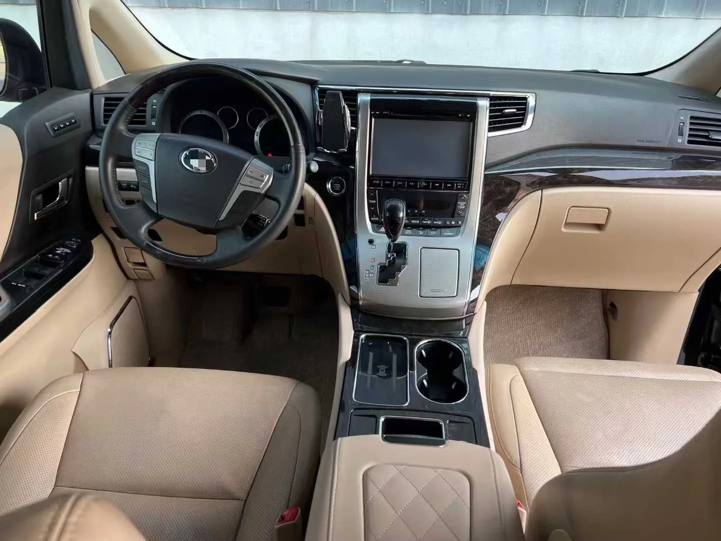 High Quality ABS Leather Car Armrest Center Console Storage Box with Cup Holder and USB Charger for Toyota Alphard 20/30
