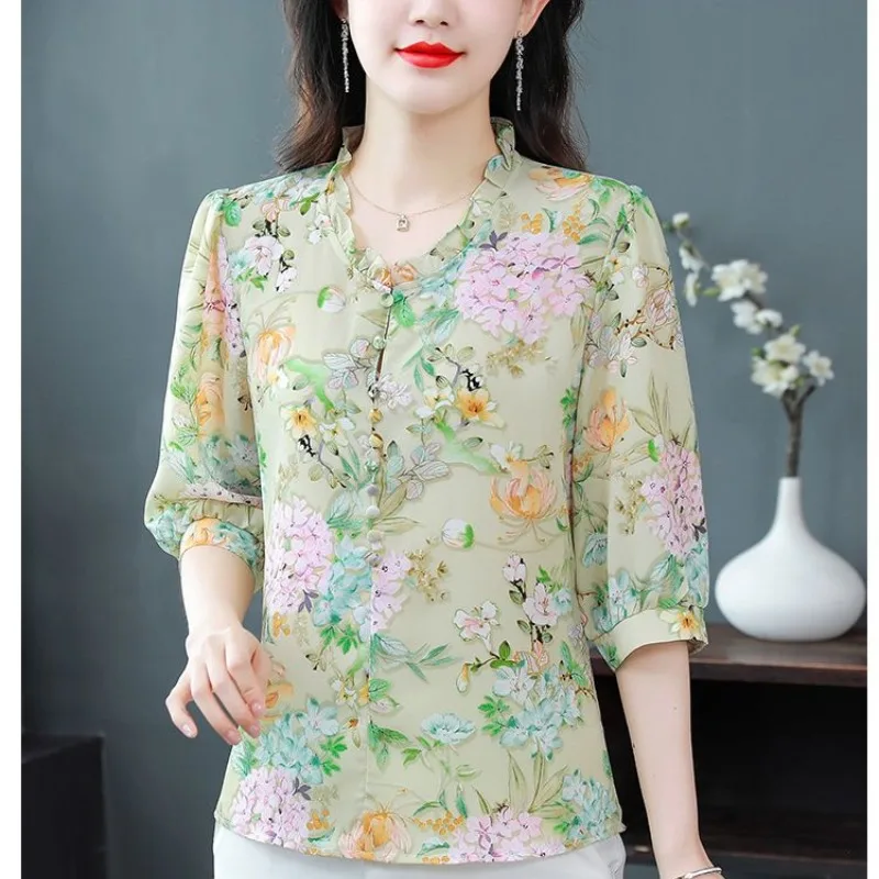 2024 New Summer Minimalist Korean V-neck Women\'s Floral Buttons 3/4 Sleeve Fashion Office Lad All Match Loose Chiffon Shirt Tops