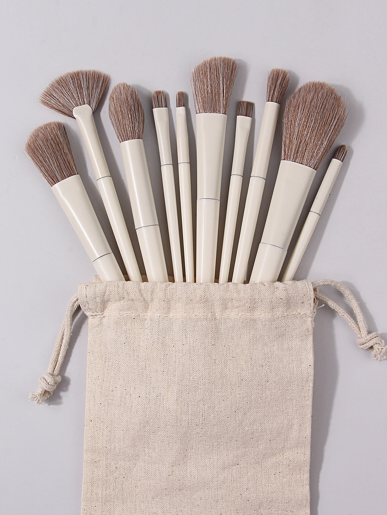 13종 메이크업 브러쉬 세트, 삼각형 파우더 퍼프, 보 - Beauty Makeup Tools Set 리뷰 및 가격