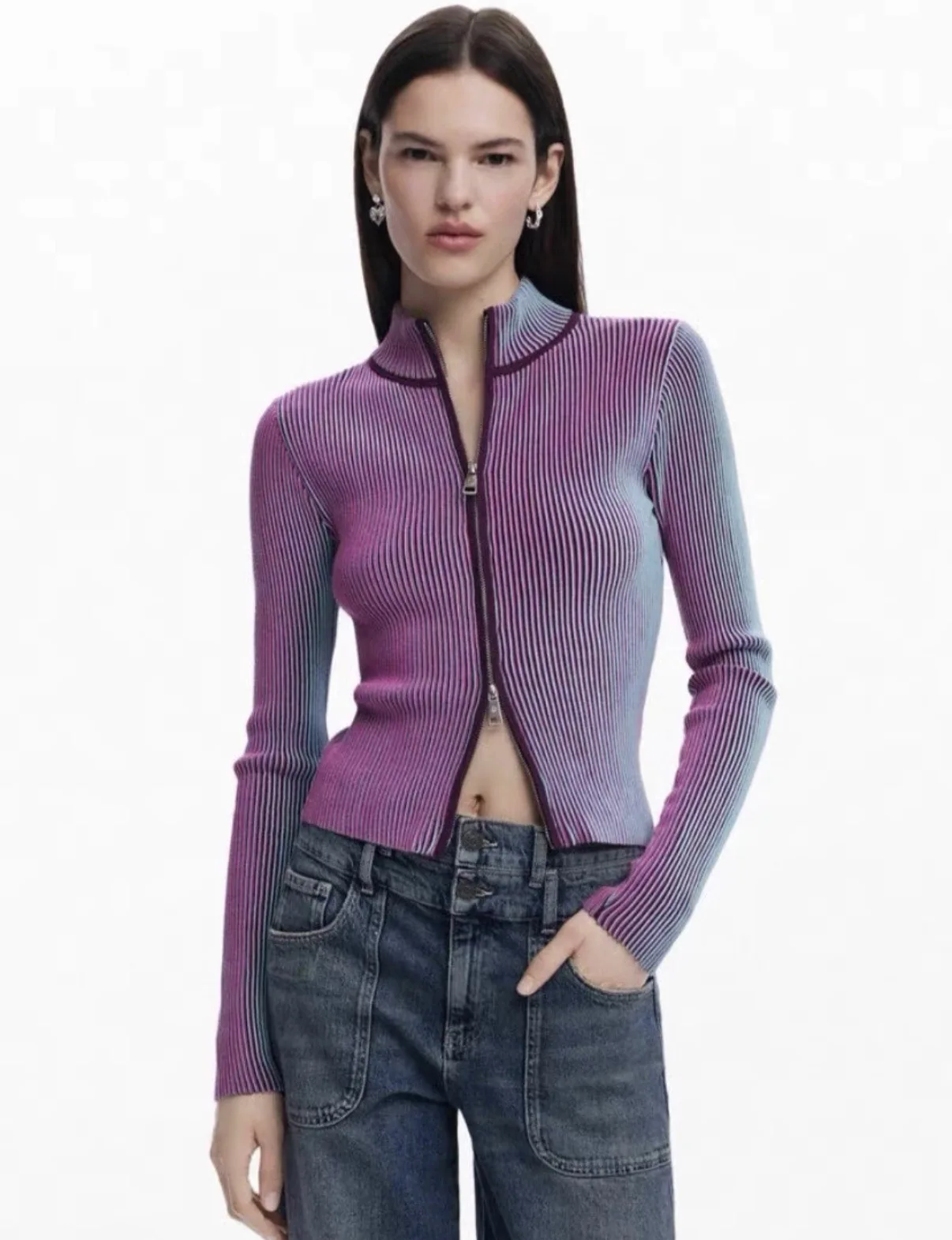 European and American Spain Original 2025 Spring New Women's Knitted Sweater with Contrast Embroidery Round Neck Sweater