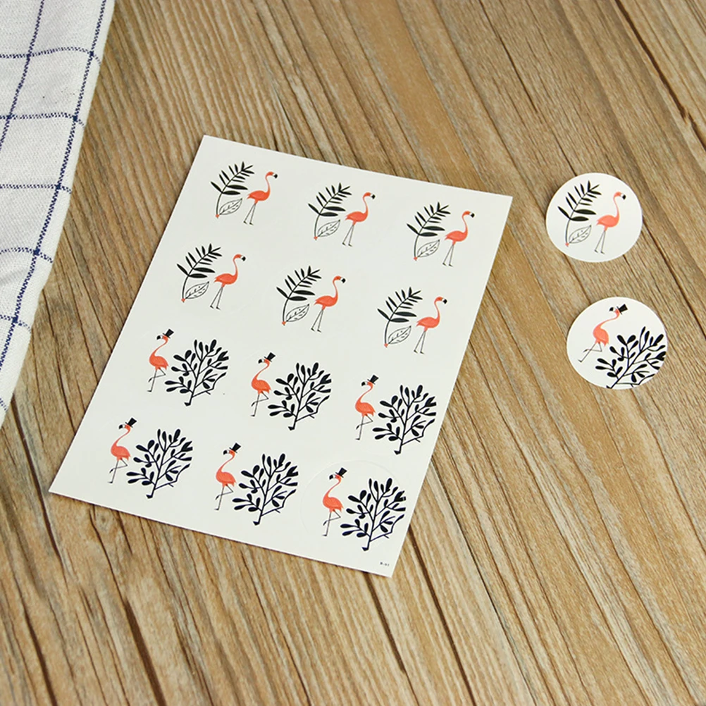 

Round Flamingo Sealing Stickers Self-Adhesive Packaging Labels Handmade Decorative For Candy Bags School Notebooks Baking