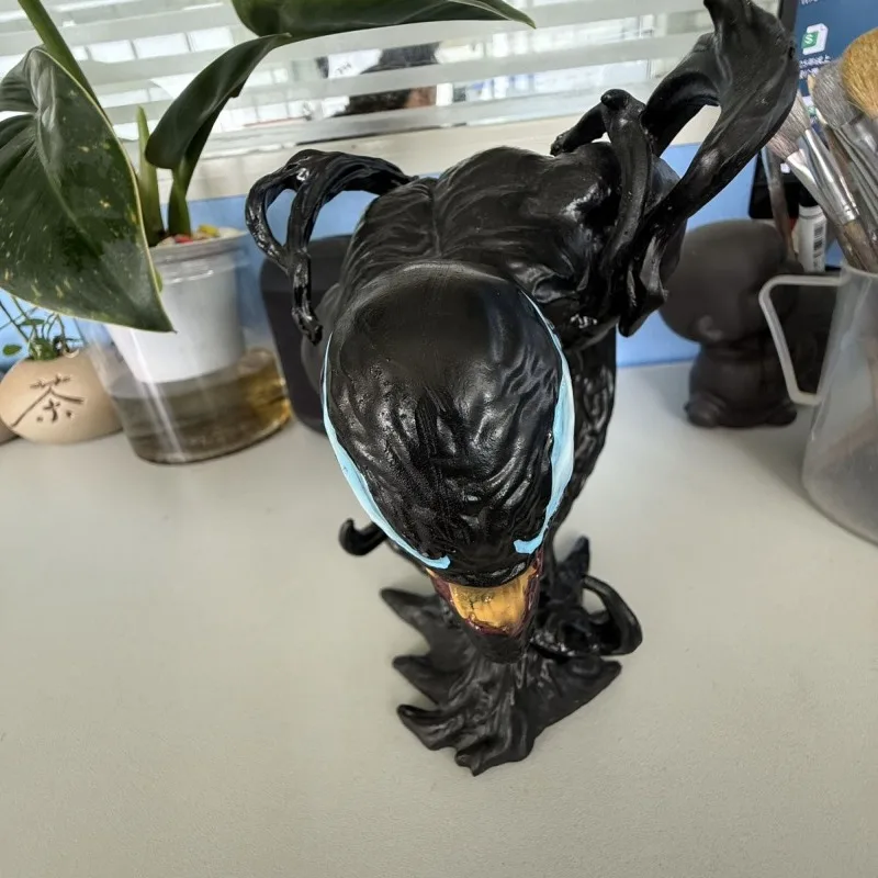 Marvel Venom Periferal Animasi Kartun Kreatif Baru Anak-anak Boneka Mobil Desktop Ornamen Model Figur Hadiah Mainan Koleksi