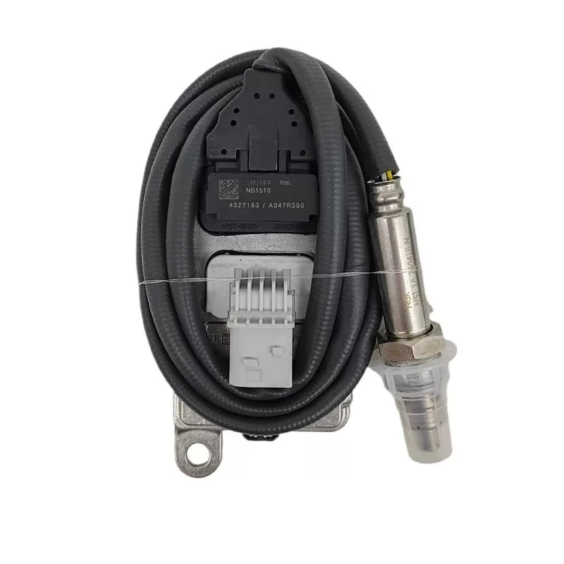 Applicable to Qingling tractor pump truck giant coffee VC61VC46 nitrogen ox ygen sensor NOX sensor orig inal factory