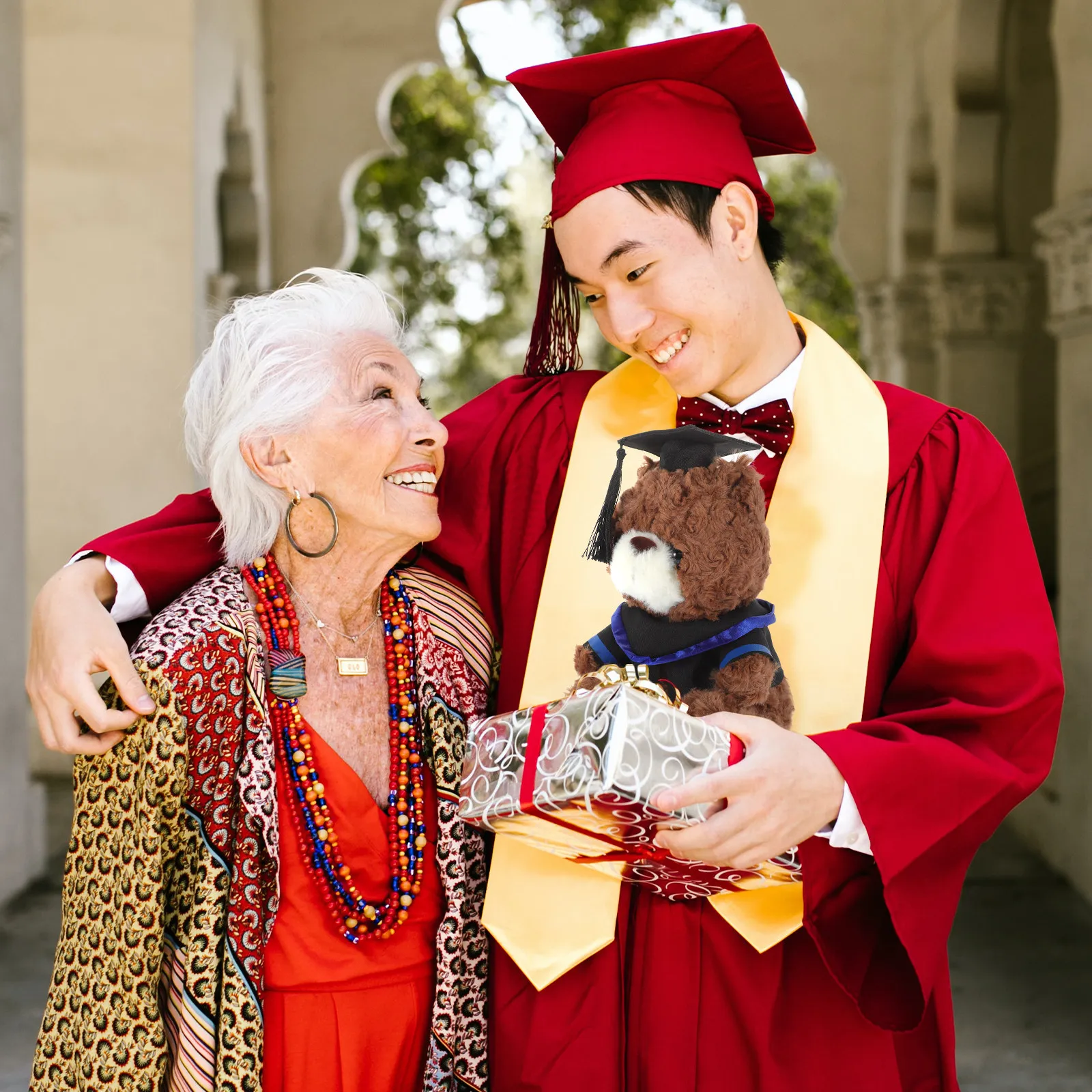 

Graduation Bear Soft Stuffed Animal with Cap Cute Decorative Graduation Gift for Home Office Party Celebration