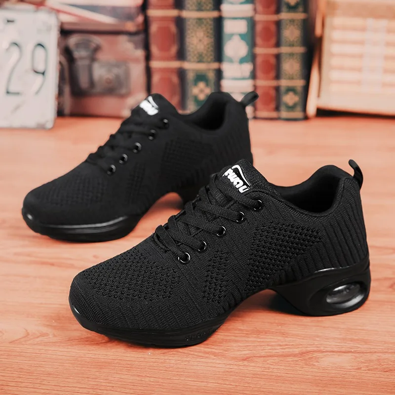 

Women's Fashion Dance Shoes Breathable Mesh Non-Slip Wear-Resistant Jazz Shoes New Square Dance Casual Sports Soft-Soled Shoes