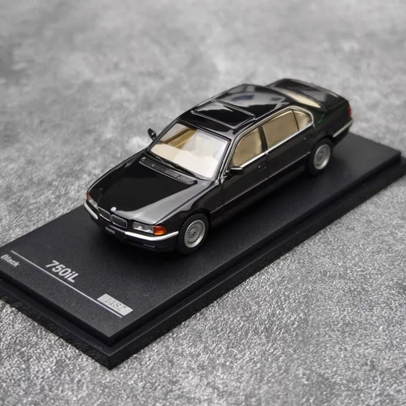 

AR BOX 1:64 Scale 750iL(E38) Diecast Alloy 7 Series Old Car Model Classic Simulation Collection Static Model Gift Toy Ornament