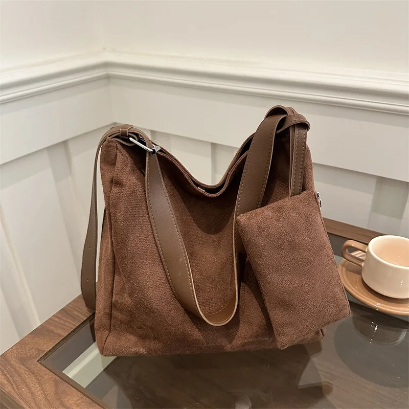 Large capacity commuter shoulder bucket simple child and mother bag handbag