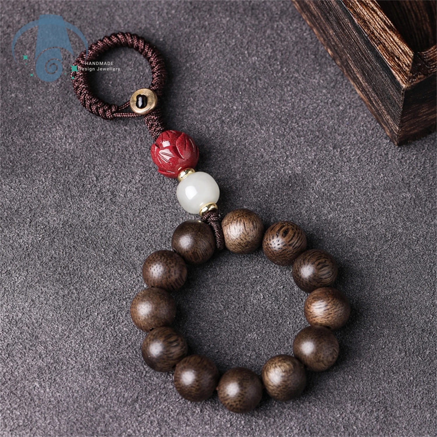 Natural Qinan agarwood Buddha beads Hotan Jade transferência Keychain Original car key bag Pingente de telefone celular Etnic retro simples brinquedos culturais homens e mulheres jóias