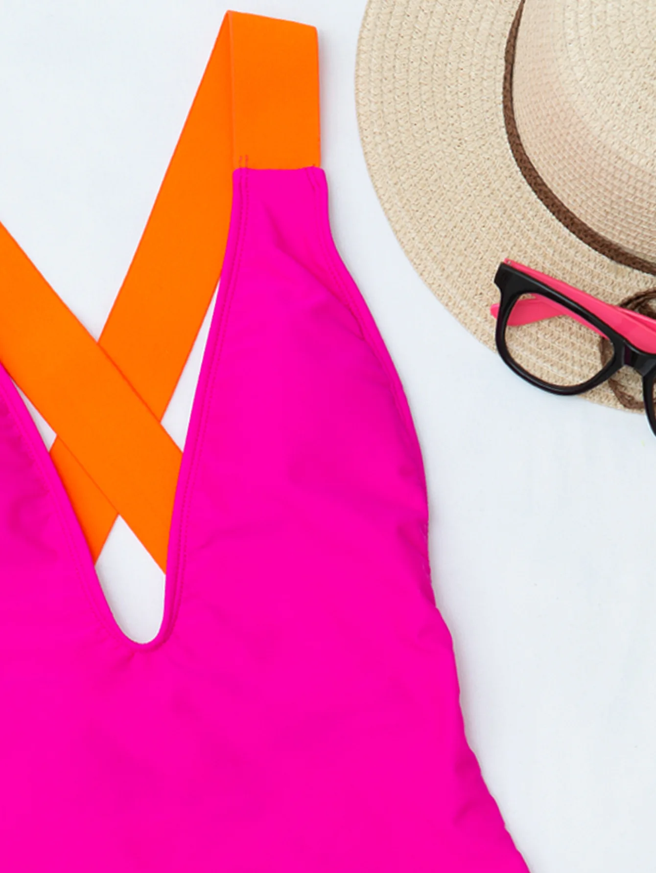 مثير قطعة واحدة ملابس السباحة 2025 الصلبة بيكيني الرجعية ملابس النساء ملابس السباحة المايوه بحر Monokini الإناث مايوهات