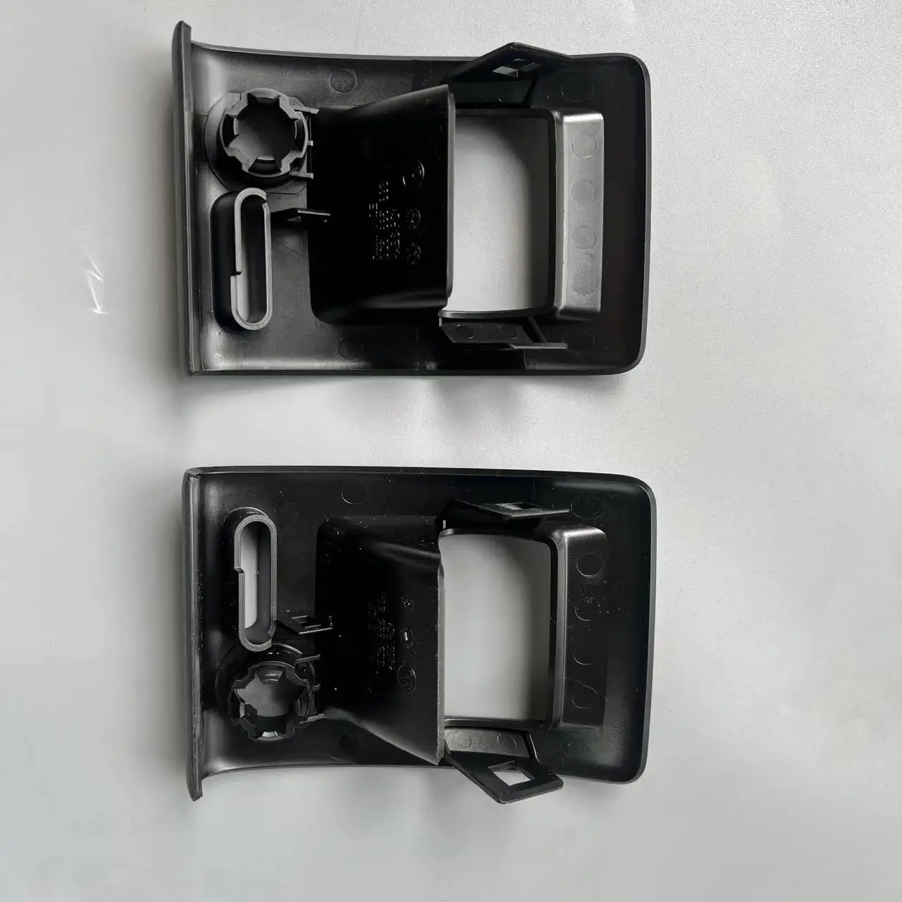 Apply to Passat B6 Rear seat down cover Seat wrench Rear seat trim cover 3C5 885 894 3C5 885 893