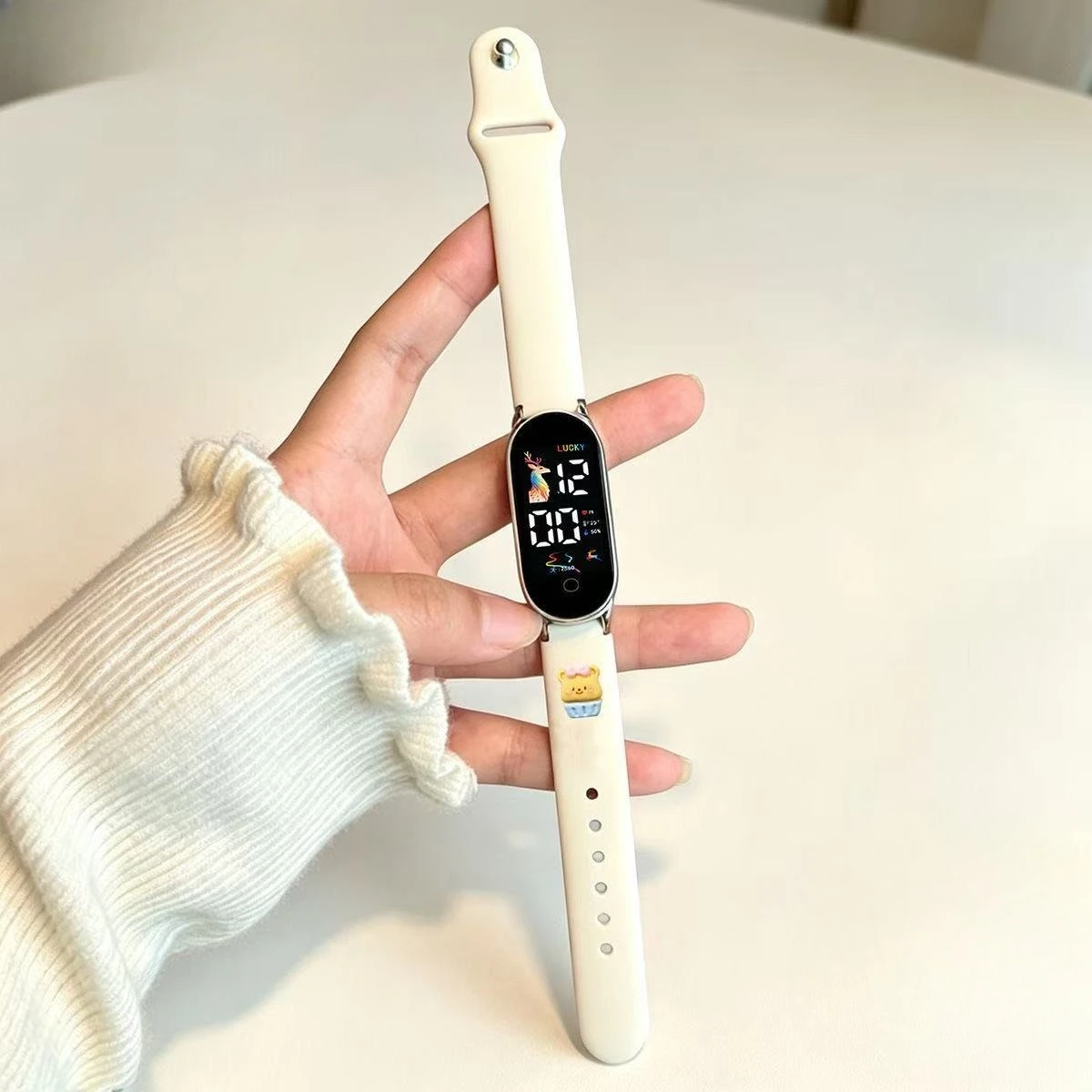 New fashionable and minimalist sports wristband for men and women, LED touch children's electronic watch