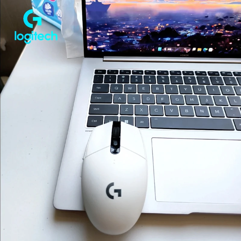 لوجيتك G304/G305 ماوس ألعاب لاسلكي خفيف الوزن مستشعر HERO 12K DPI، 6 قابل للبرمجة لـ FPS/MOBA/MMO/RPG/CS2